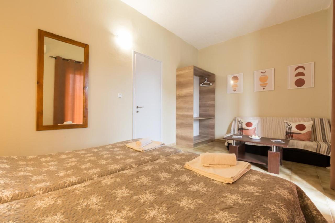 Naos Studios - Private Apartment Kavos Bagian luar foto