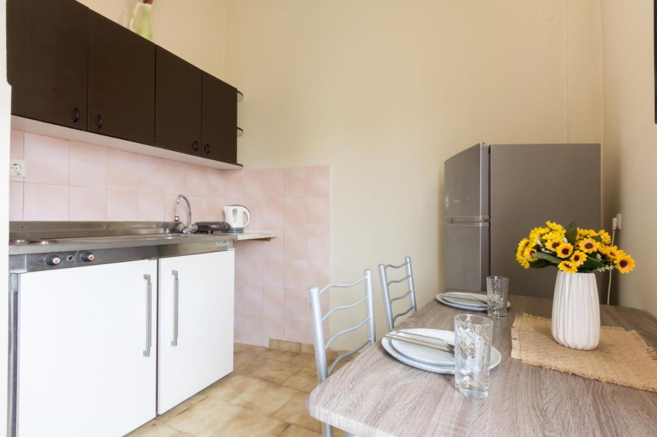 Naos Studios - Private Apartment Kavos Bagian luar foto